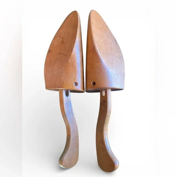 Vintage Wooden Shoe Tree Rare Knife-Handle Style Patent Applied For Collectible - Picture 4 of 4